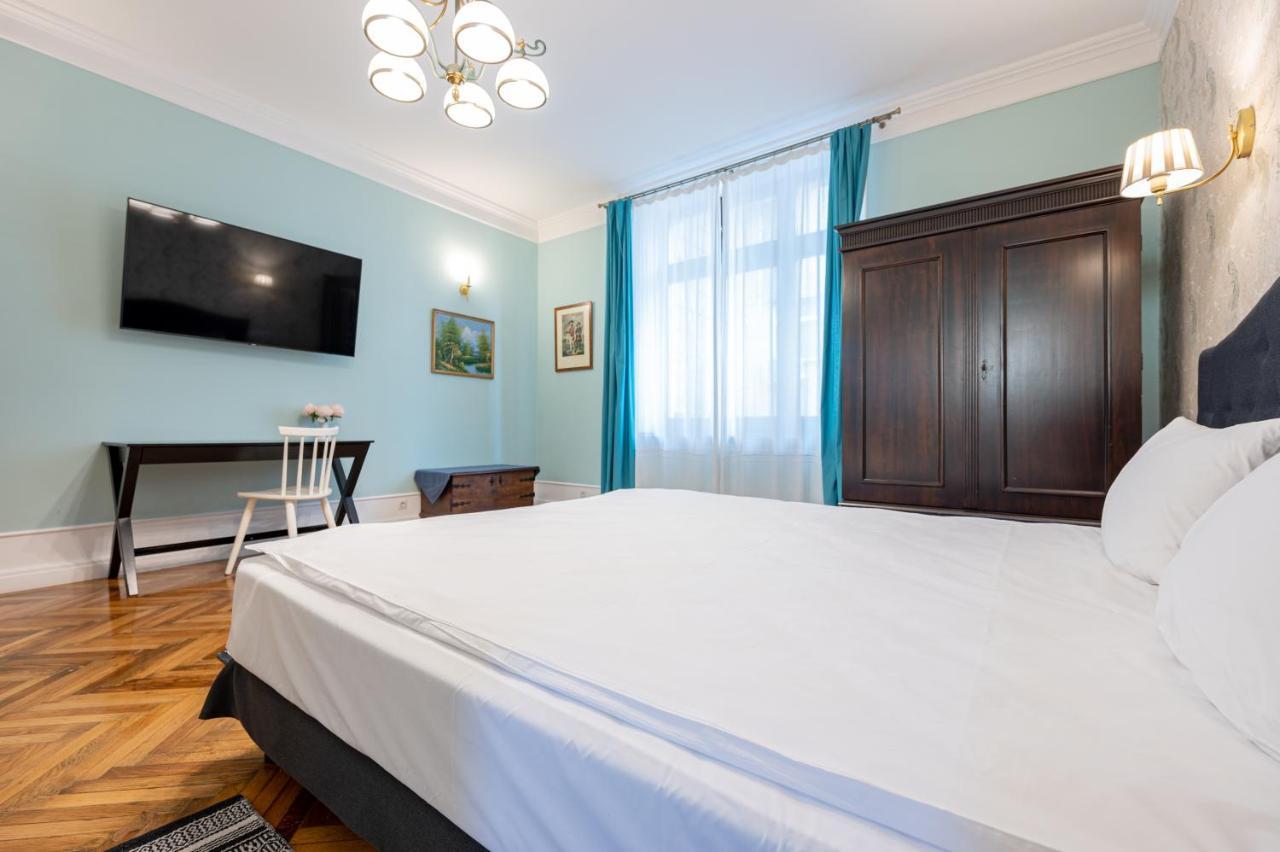 Old City Apartment Oradea Eksteriør bilde