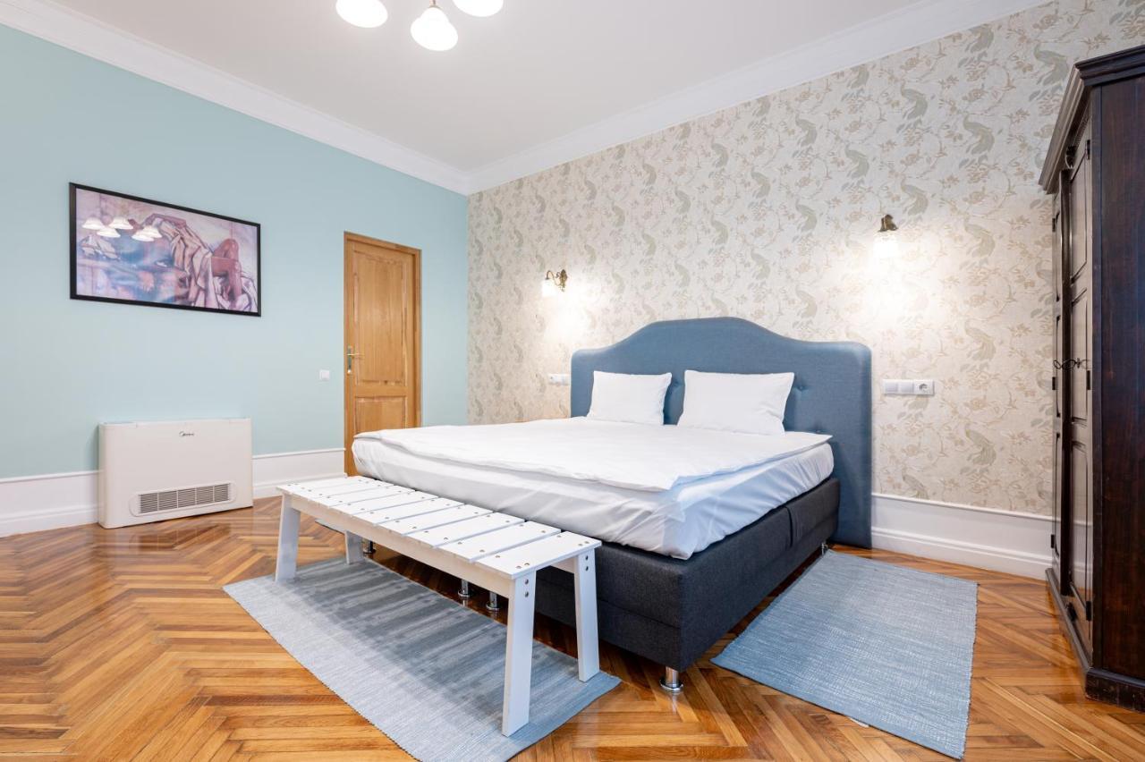 Old City Apartment Oradea Eksteriør bilde